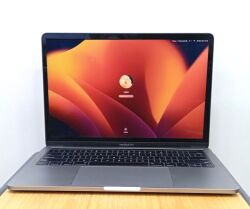 Apple MacBook Pro A1706 2017 i7 16GB DDR3L 500 GB SSD O/B TYPE.C Catalina 13.3