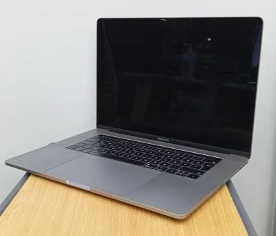 Apple MacBook Pro A1707 2017 İ7 2.9GHz 16Gb Ddr3 250GB SSD Radeon Pro Monterey 15.4