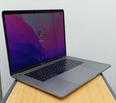 Apple MacBook Pro A1707 2017 İ7 2.9GHz 16Gb Ddr3 250GB SSD Radeon Pro Monterey 15.4