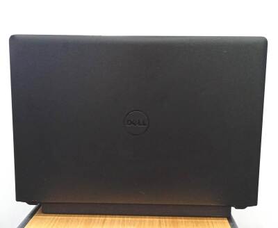 Dell Latitude 3560 i5 5200u 8Gb Ddr3L 256GB SSD O/B Vga Hdmı Win10 15.6