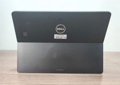 Dell Latitude 5285 i5 7300u 8Gb Ddr4 256GB SSD M2 O/B TYPE.C Win10 12.3