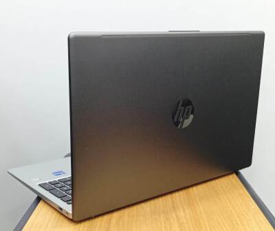 Hp 250 G10 8A545EA i7 1360P 16Gb Ddr4 1TB SSD M2 O/B HDMI UBUNTU 15.6