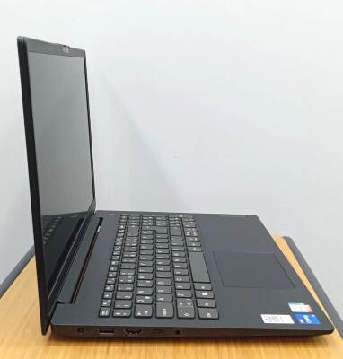 Lenovo V15 G3 IAP i5 1235U 16Gb Ddr4 512GB M2 SSD O/B HDMI UBUNTU 15.6